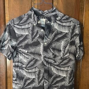GAP Men's Black and White Patterned Shirt